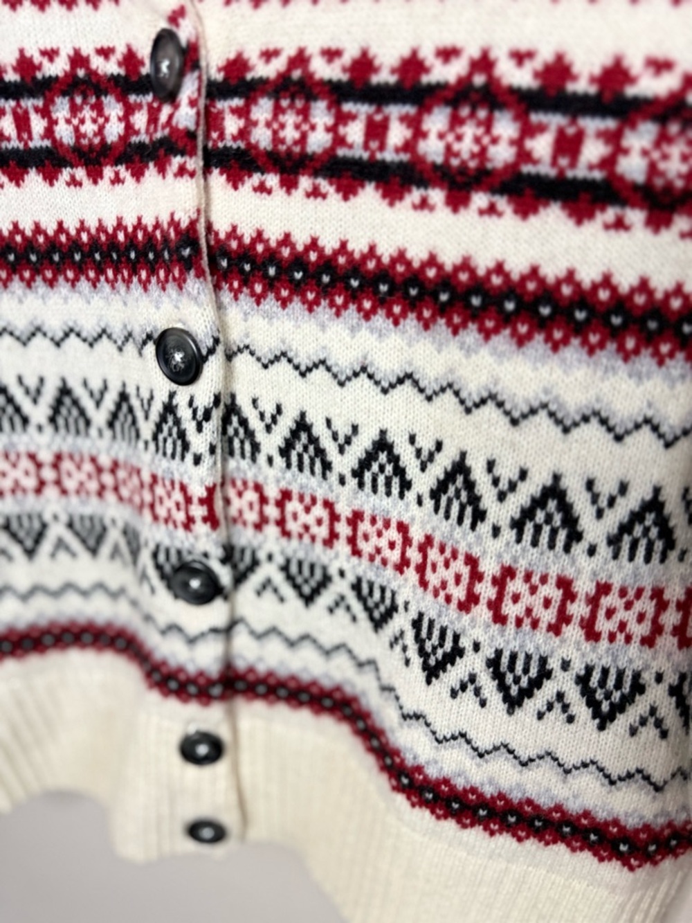 Vintage Fair Isle Cardigan Medium Red Cream Nordic Knit Button Sweater - Picture 9 of 11